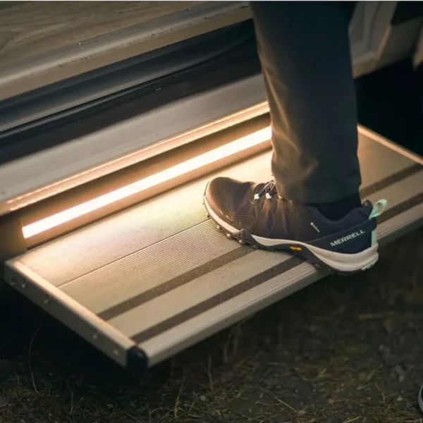 Escalon Omni Step 700 Slide Out 12V - Imagen 4
